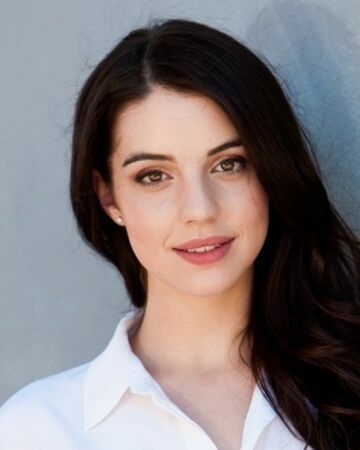 Adelaide Kane: Bio, Height, Weight, Age, Measurements – Celebrity Facts