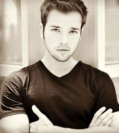 Nathan Kress: Bio, Height, Weight, Age, Measurements – Celebrity Facts