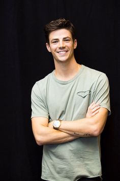 Grant Gustin: Bio, Height, Weight, Age, Measurements – Celebrity Facts